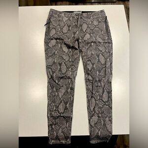 Snake print gray skinny jeans
